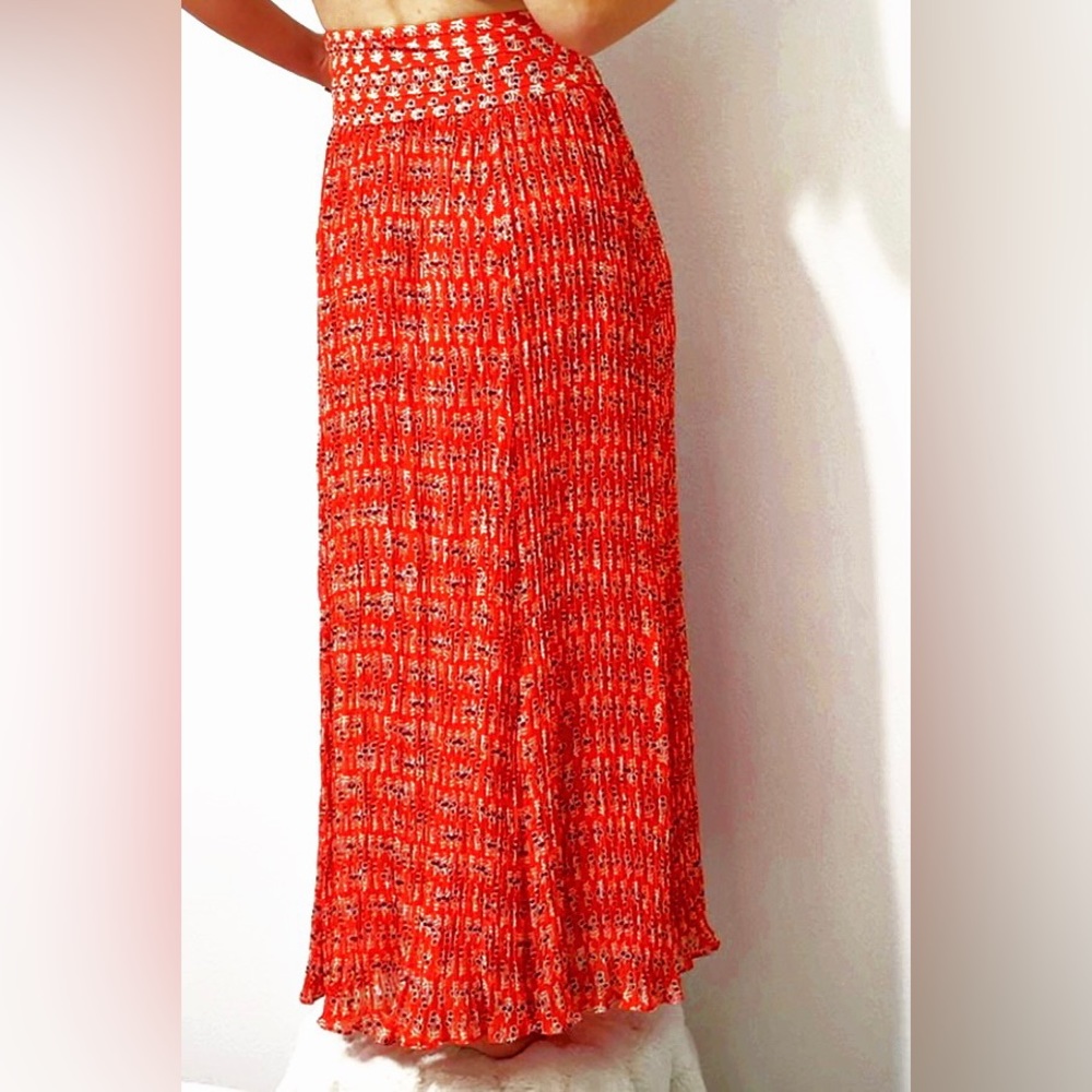 Like NEW Tory Burch Orange Red Pleated Floral Maxi Skirt size 4